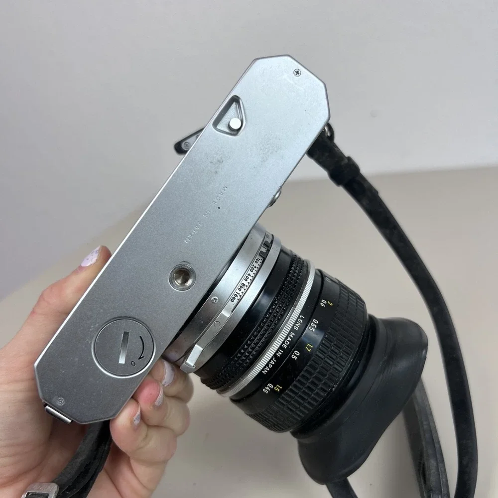 Nikkormat FT2 35mm SLR Film Camera w/ Nikon Nikkor 50mm f/1.4 Lens UNTESTED